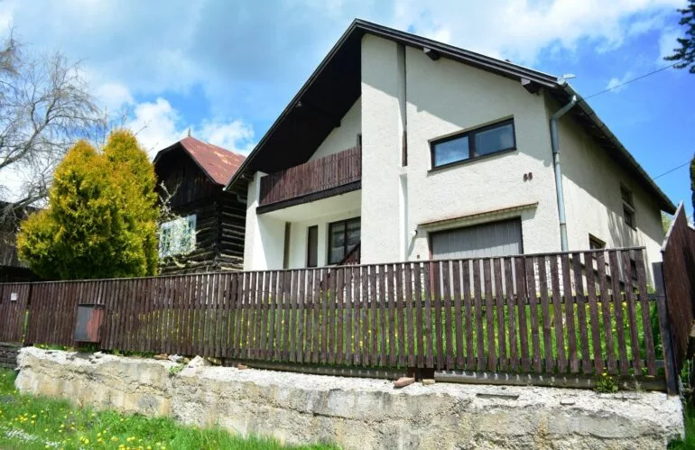Na predaj rodinný dom s drevenicou, Brutovce, okres Levoča