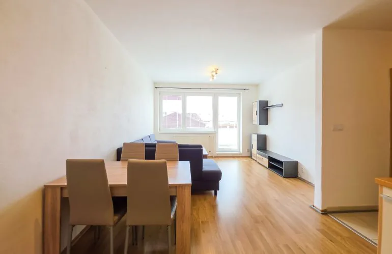 Na predaj 2 izbový byt s veľkorysým balkónom, Ludvíka Svobodu 93, Poprad